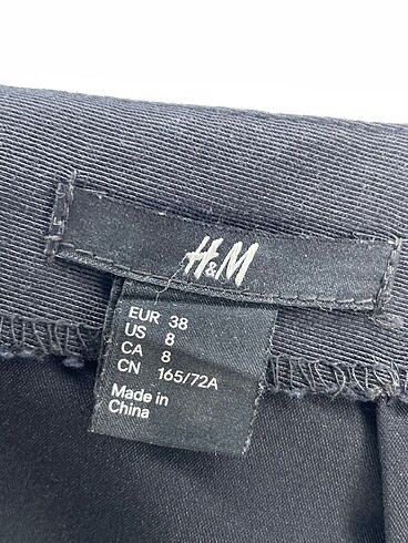38 Beden siyah Renk H&M Midi Etek %70 İndirimli.
