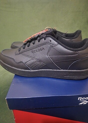 Reebok Royal Techque T