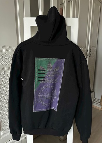 Adidas Kadin Siyah Baskili Kapusonlu Sweatshirt