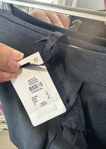 Gri Midi  Eteği Kemerli Rahat Kesim - Görsel 2