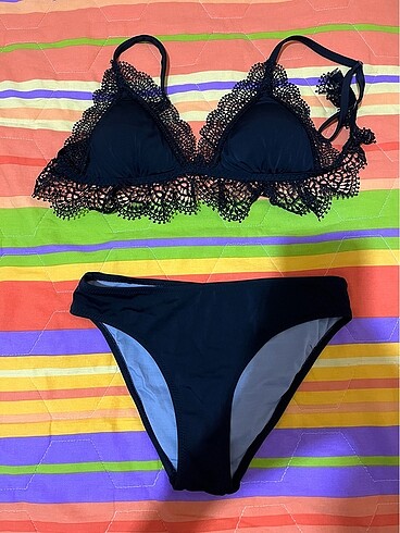 Siyah bikini