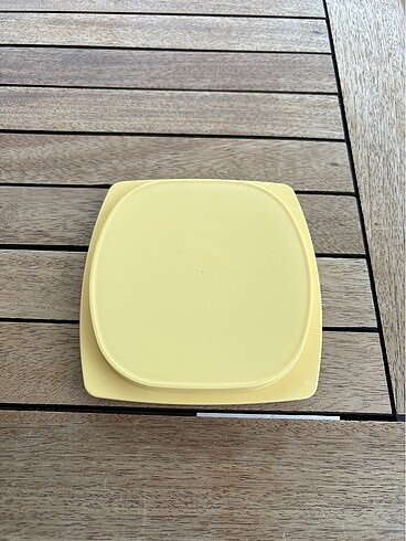  Beden Tupperware peynirlik