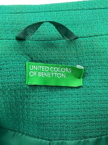40 Beden yeşil Renk Benetton Kaban %70 İndirimli.