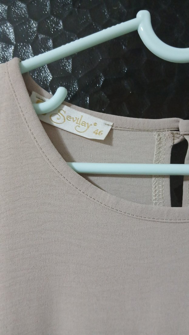 Düğmeli Bej Uzun Kadın Tunik - Görsel 2