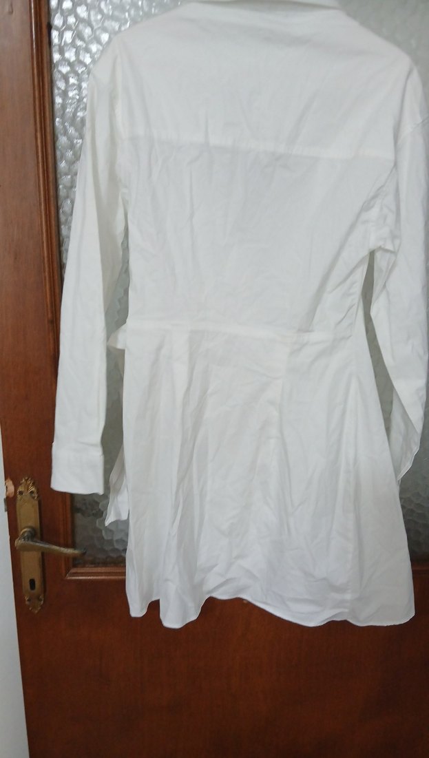 Drapeli V Yaka Beyaz Keten Kadın elbise - Görsel 3