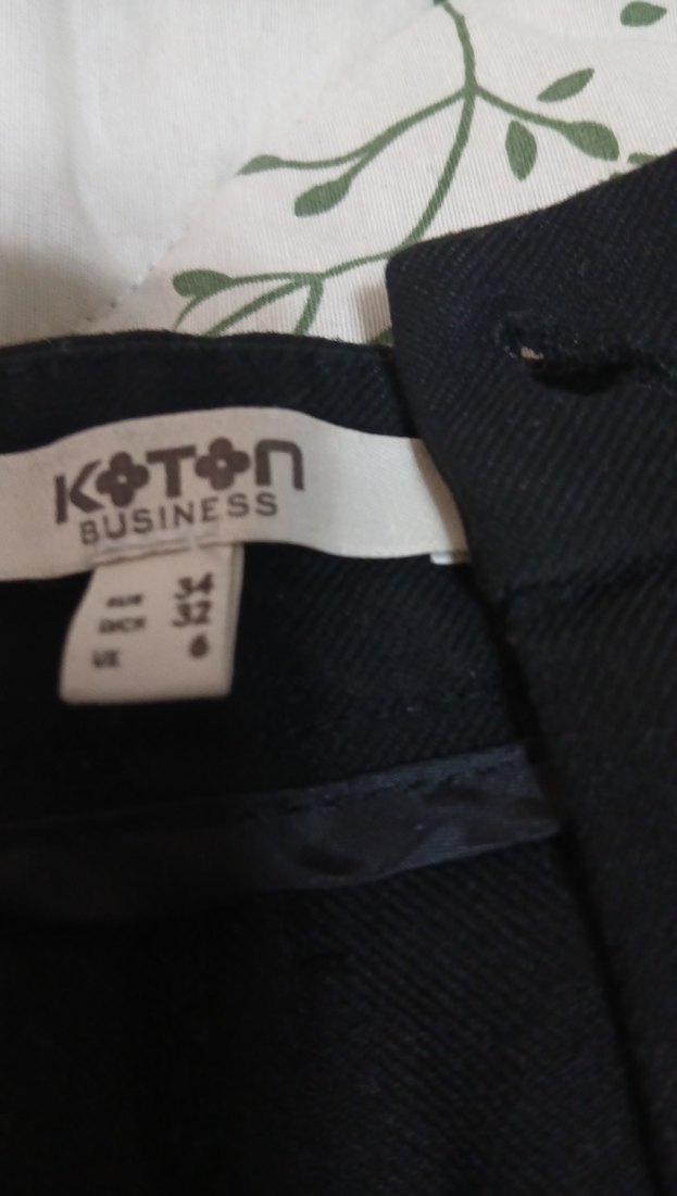 Kadın Siyah Kuşaklı Bol Kesim Kumaş Pantolon - Görsel 2