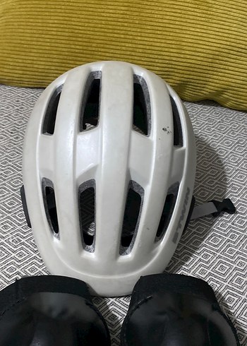 Oxelo Bantlı Siyah bisiklet dirseklik bileklik Diz Koruyucu kask - Görsel 3