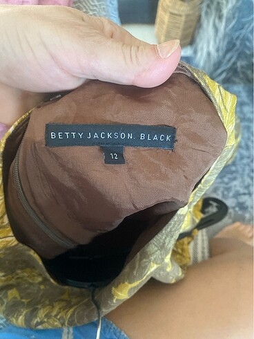 l Beden Betty jackson black marka