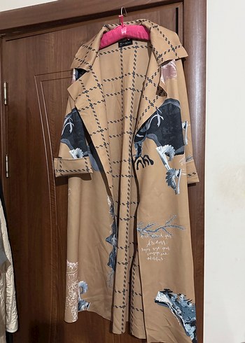 Kadın Bej Baskılı Uzun Trençkot - Görsel 2