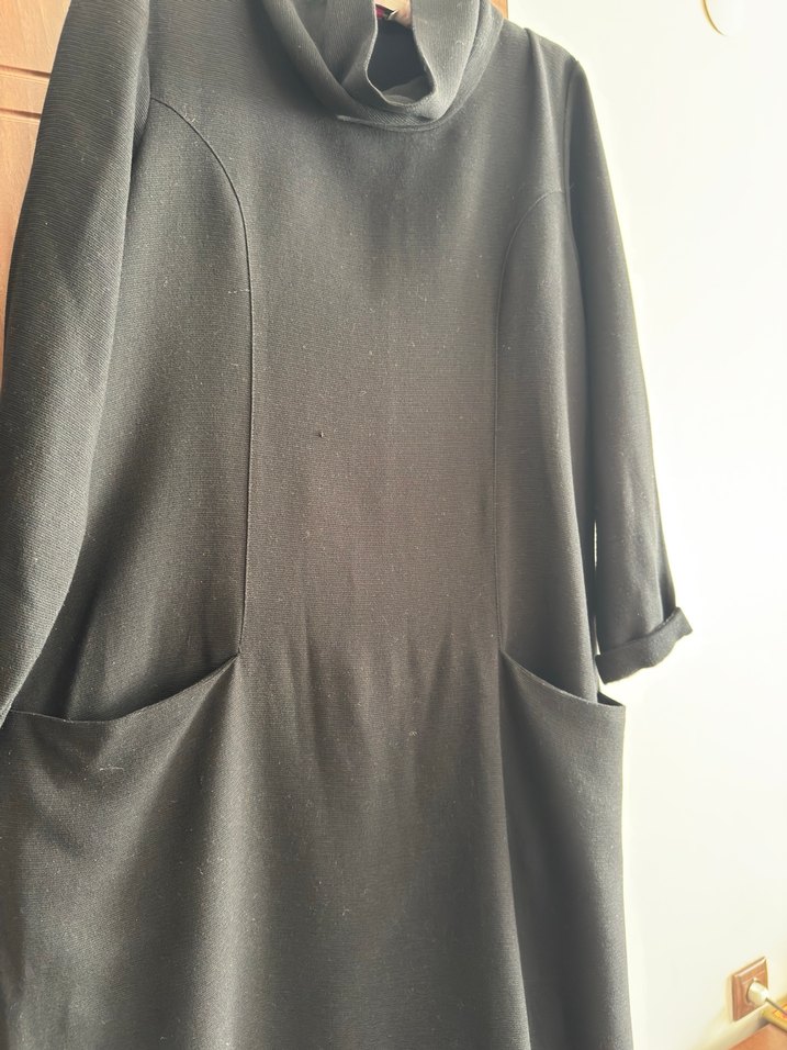 Degaje yüksek yakalı Siyah Midi Boy Elbise - Görsel 4