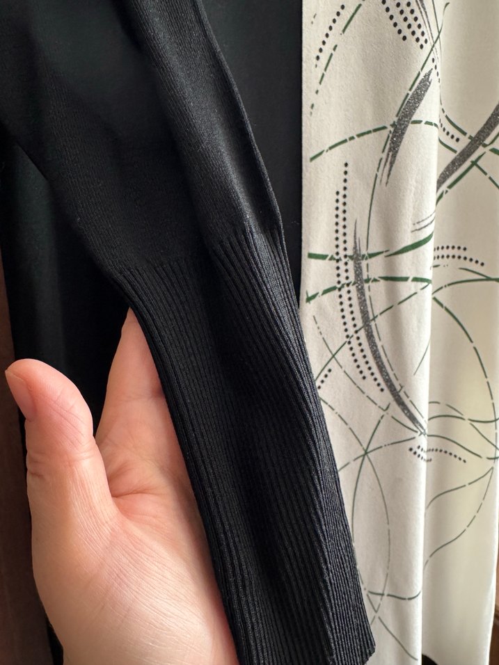 Uzun Kollu Siyah Baskılı Triko pantolonlu takım - Görsel 3