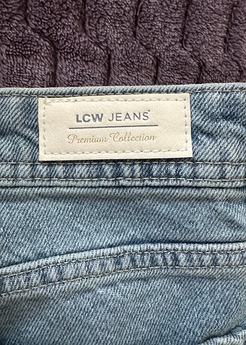 LCW Mavi Düğmeli Geniş Kesim Kadın Kot Pantolon - Görsel 5