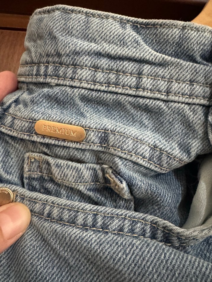 LCW Mavi Düğmeli Geniş Kesim Kadın Kot Pantolon - Görsel 3