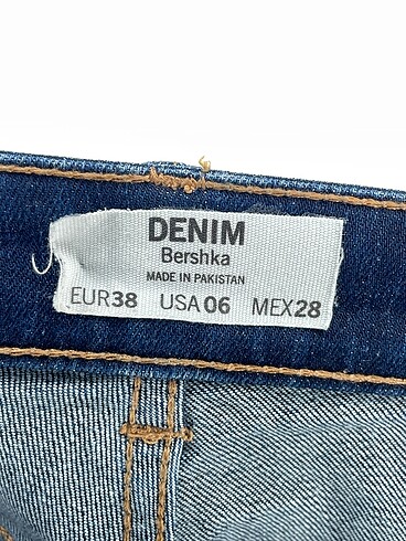 38 Beden lacivert Renk Bershka Skinny %70 İndirimli.