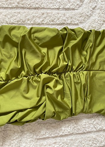 Drapeli Straplez Parlak Yeşil Mini Elbise - Görsel 6