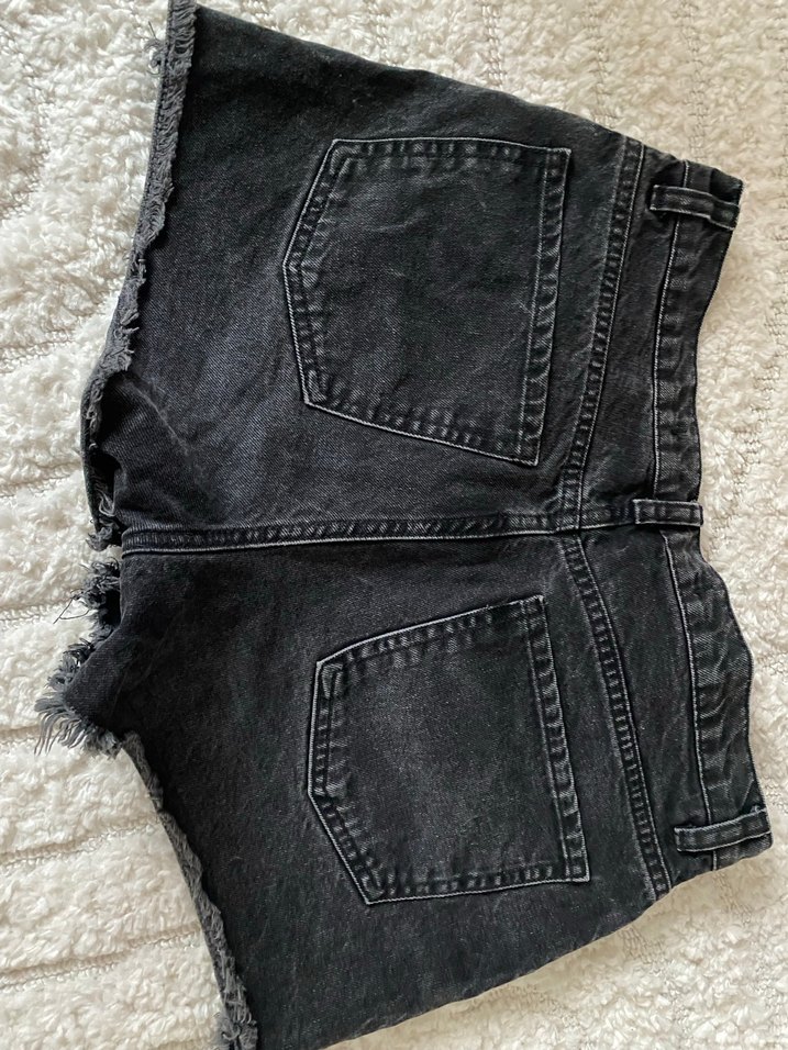 Gri Mini Kadın Denim Şort - Görsel 3