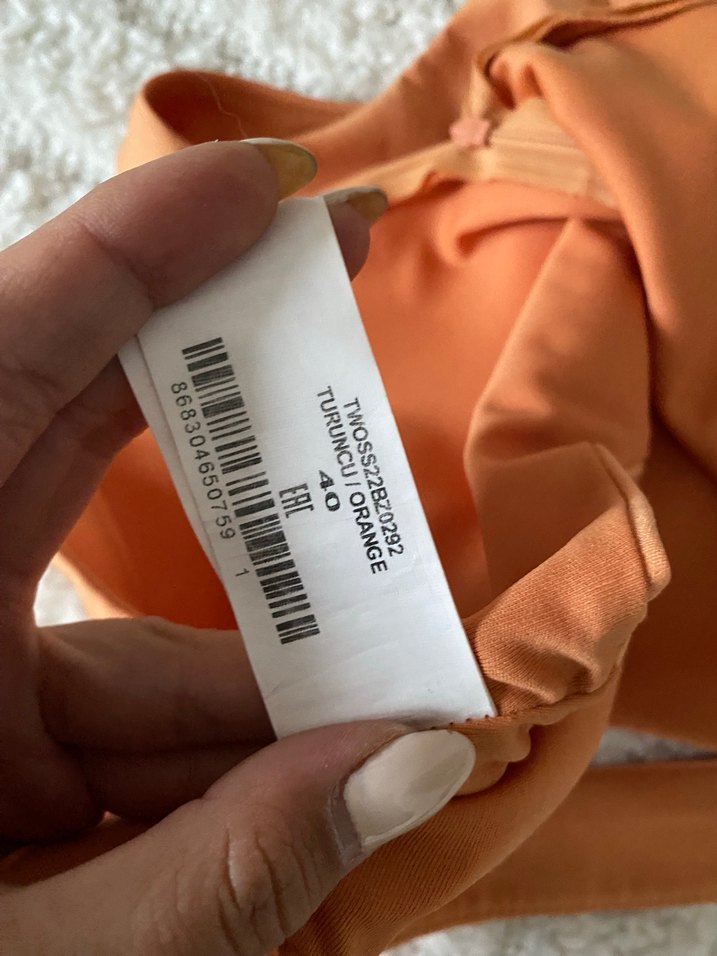 Turuncu Düz Yaka Kadın Crop Top - Görsel 4