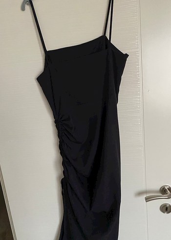 Siyah askılı Drapeli Midi Elbise - Görsel 5