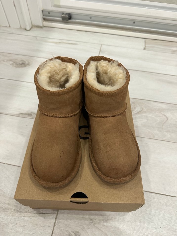 UGG ORİJİNAL KIZ ÇOCUK BOT 32,5 - Görsel 5