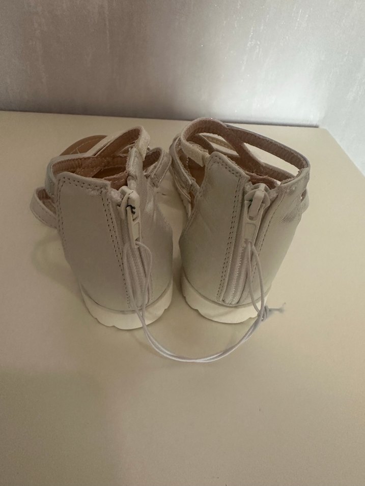 Kızlar için Beyaz Bağcıklı Bohem Sandalet - Görsel 4