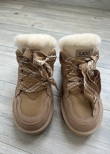 Ugg 39