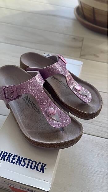 31 Beden Birkenstock Kız Çocuk Sandalet