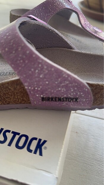 31 Beden mor Renk Birkenstock Kız Çocuk Sandalet
