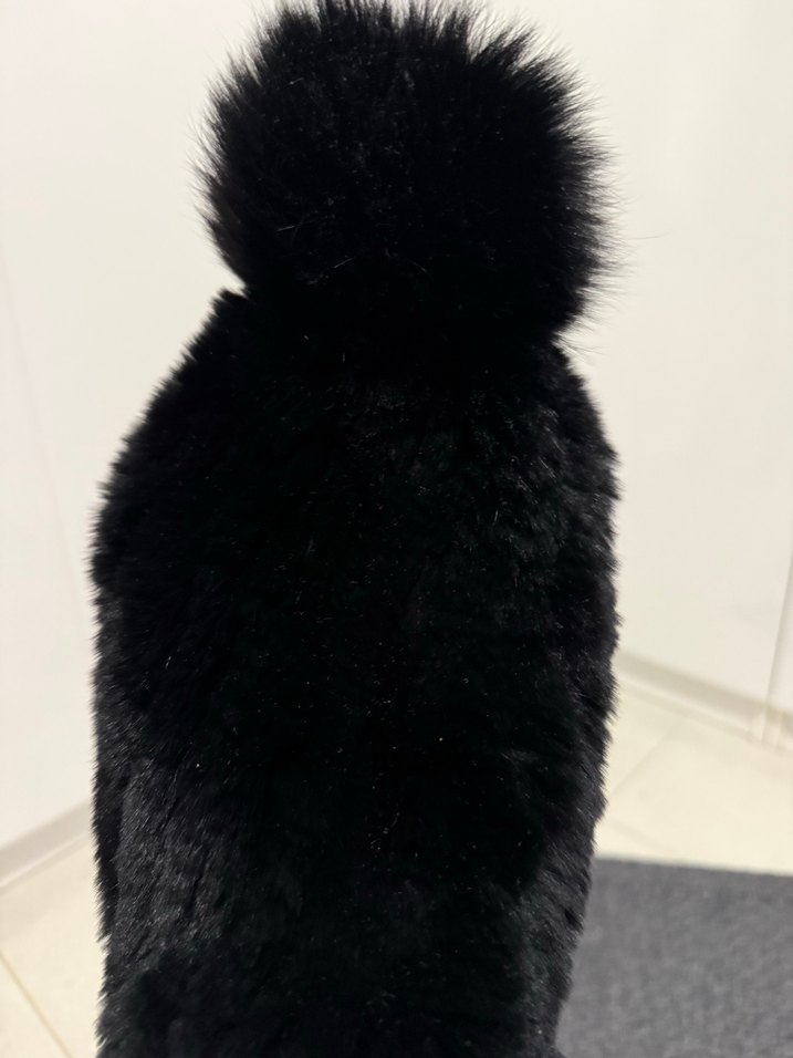 Kadın Siyah Kürklü Bere - Görsel 2