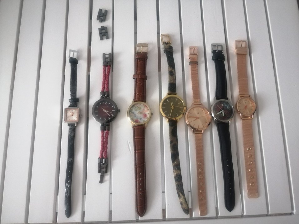 Kadın Çok Renkli Klasik Kemerli Saatler - Görsel 4