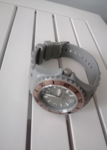 Kadın Beyaz Kemerli Minimalist Saat - Görsel 3