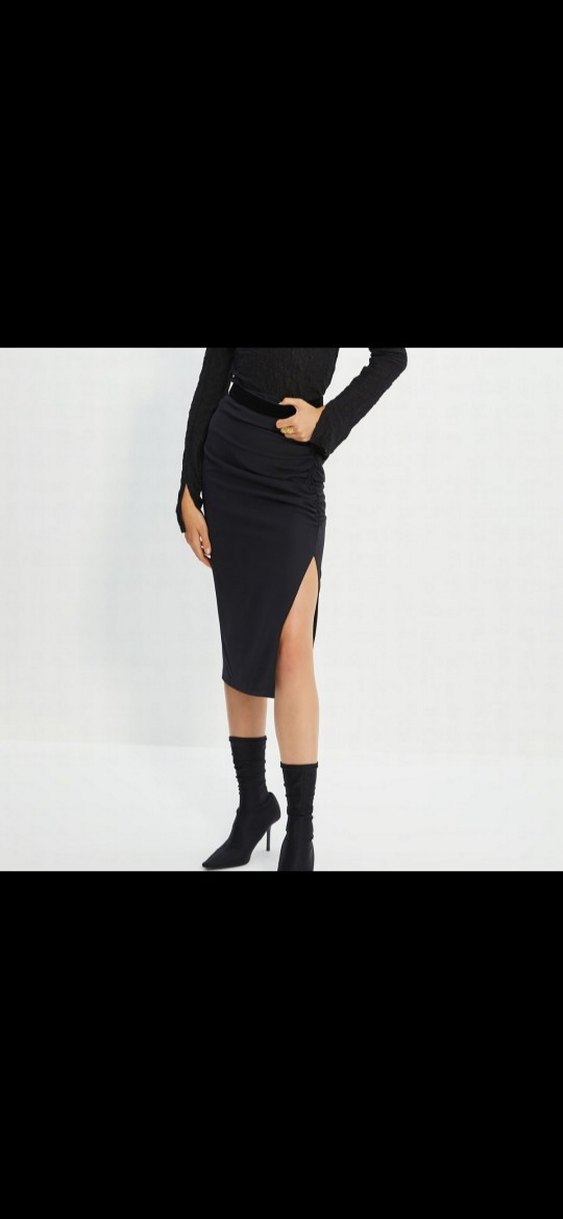 Siyah Yırtmaçlı Uzun Dar Etek - Görsel 2