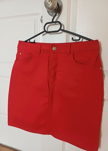 Düğmeli Kırmızı Mini Etek - Görsel 2