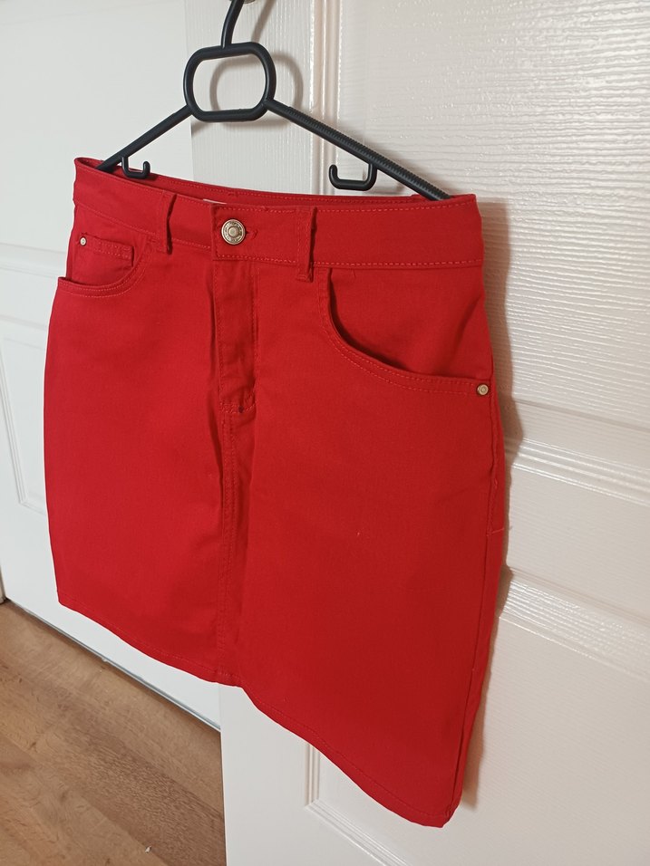 Düğmeli Kırmızı Mini Etek - Görsel 3