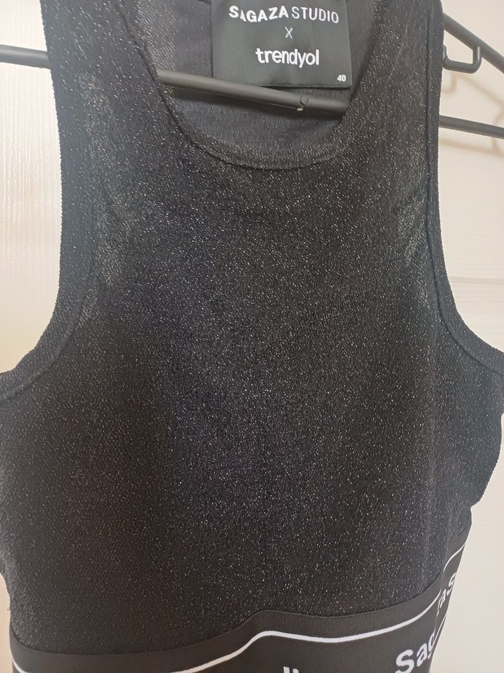 Siyah Kadın Kısa Atlet Velcro Detaylı - Görsel 2