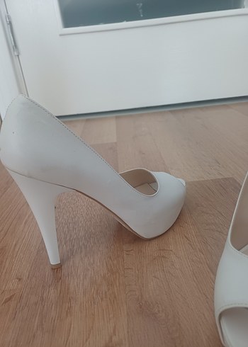 Beyaz Yüksek Topuklu Kadın Abiye Ayakkabı - Görsel 3
