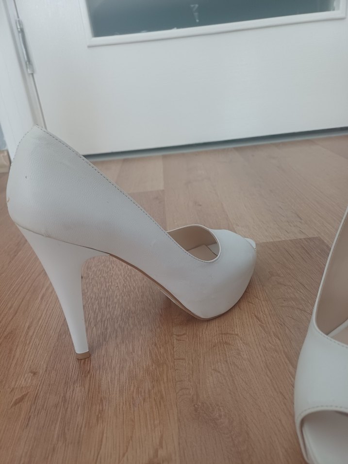 Beyaz Yüksek Topuklu Kadın Abiye Ayakkabı - Görsel 3