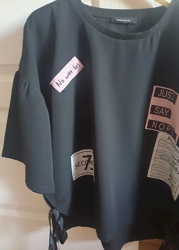 Trendyol & Milla Siyah Baskılı Kadın Bluz