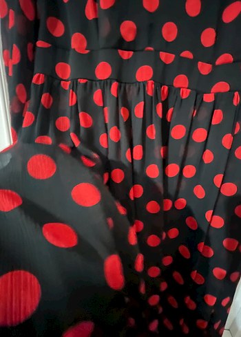 Kırmızı Puantiyeli şifon Elbise - Görsel 3