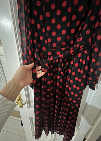 Kırmızı Puantiyeli şifon Elbise - Görsel 6