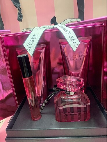 Victoria s Secret Victoria?s Secret Bombshell set