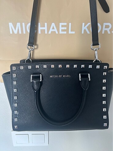 Michael Kors Michael Kors zımbalı çanta