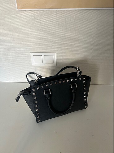 Beden Michael Kors zımbalı çanta