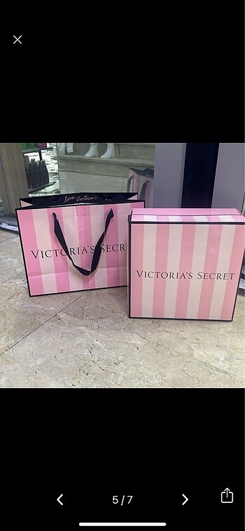 Beden pembe Renk Victoria?s Secret hediye kutusu ve poşeti