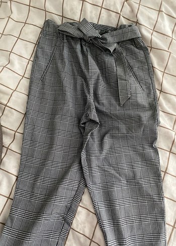 Kadın Gri Ekose Kemerli Kumaş Pantolon - Görsel 2