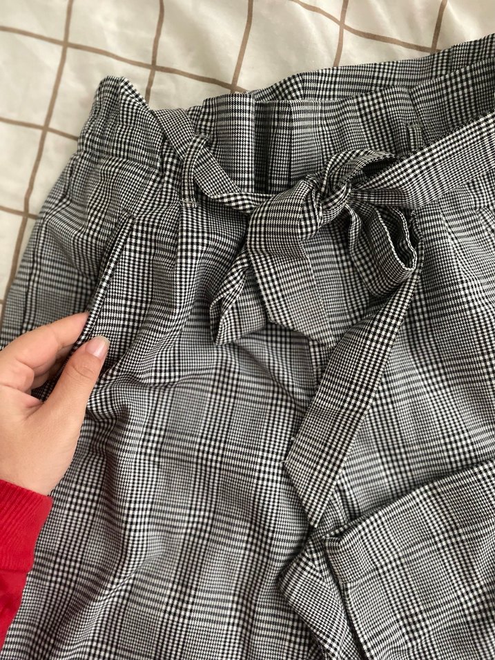 Kadın Gri Ekose Kemerli Kumaş Pantolon - Görsel 3