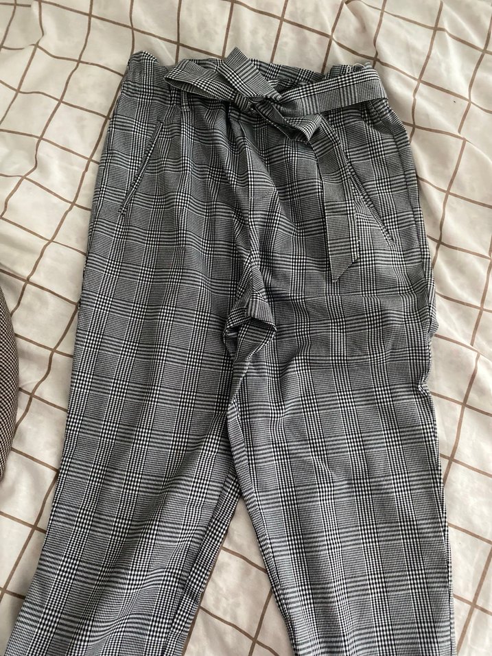 Kadın Gri Ekose Kemerli Kumaş Pantolon - Görsel 2