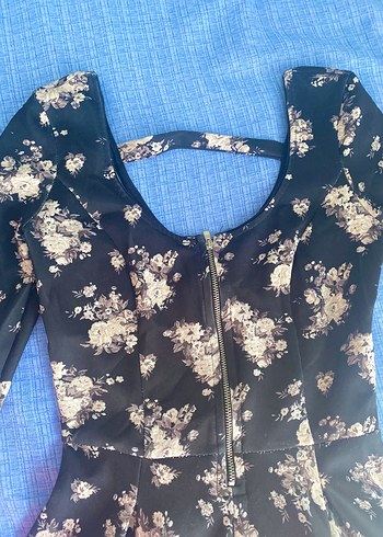 Bershka çiçek desenli elbise - Görsel 4