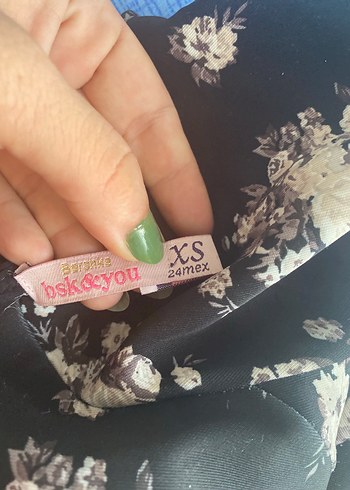 Bershka çiçek desenli elbise - Görsel 3