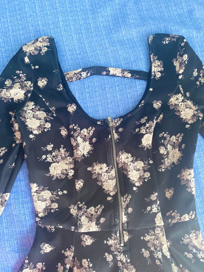 Bershka çiçek desenli elbise - Görsel 4