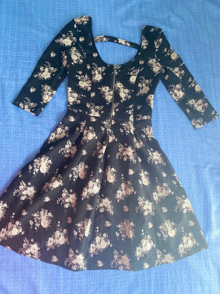 Bershka çiçek desenli elbise - Görsel 2